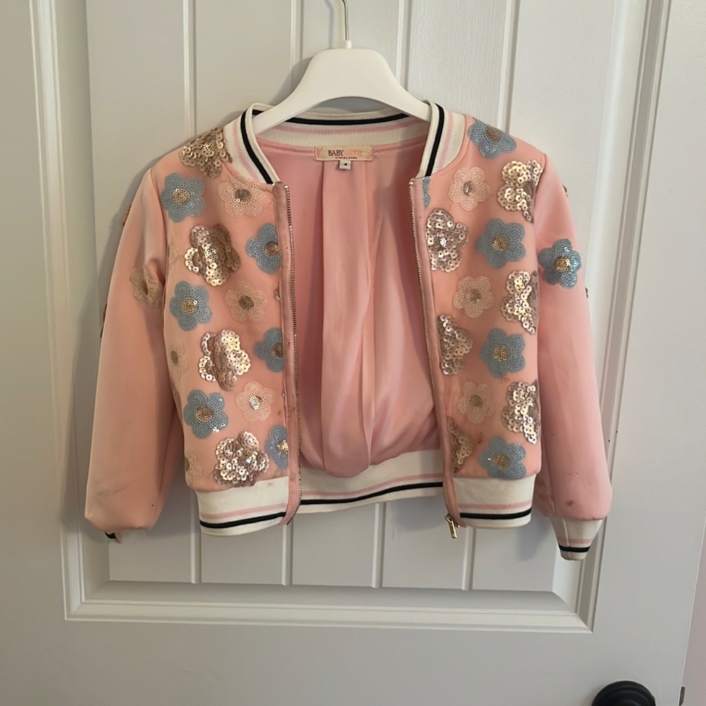 Gently worn jacket babysara